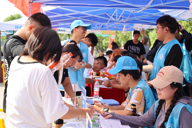 The University Welcoming the Fresh-Students